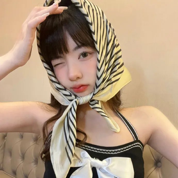 推动摇篮的手
